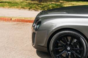 Immagine 31/50 di Bentley Continental GTC (2010)