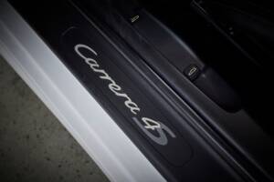 Imagen 96/98 de Porsche 911 Carrera 4S (2004)