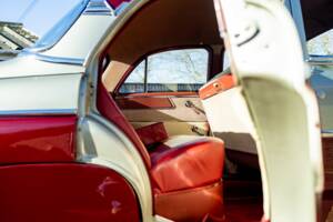 Bild 37/50 von Vauxhall Cresta (1956)