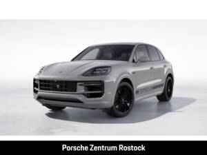 Image 1/10 of Porsche Cayenne E-Hybrid (2023)