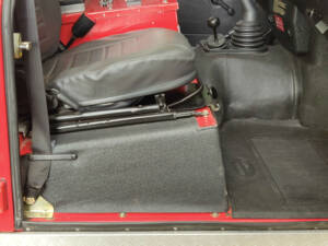Bild 7/18 von Land Rover Defender 110 (1993)