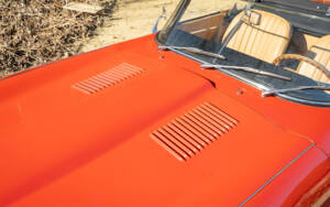 Image 21/54 of Jaguar Type E 4.2 (1965)