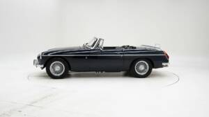 Image 8/15 of MG MGB (1972)