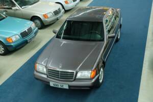 Bild 3/50 von Mercedes-Benz 400 SE (1991)