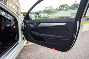 Bild 16/25 von Mercedes-Benz C 63 AMG (2012)