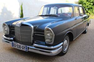 Image 1/18 of Mercedes-Benz 220 SE b (1961)
