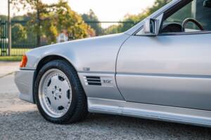 Bild 16/38 von Mercedes-Benz SL 600 6.0 AMG (1994)