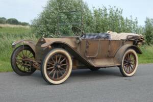 Image 18/66 of Regal Model T Underslung (1913)