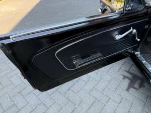 Image 15/46 of Ford Mustang GT (1966)