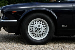 Imagen 23/50 de Jaguar XJ 12 (1985)