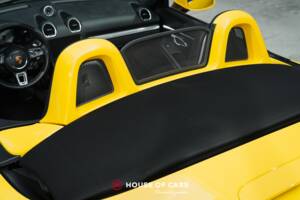 Image 15/25 of Porsche 718 Boxster S (2016)