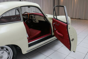 Image 9/23 of Porsche 356 C 1600 SC (1964)