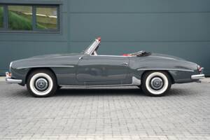 Image 6/50 de Mercedes-Benz 190 SL (1961)
