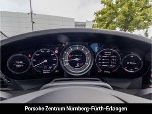 Obraz 25/50 pojazdu Porsche 911 Turbo S (2023)