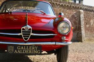 Image 9/50 of Alfa Romeo Giulietta Sprint Speciale (1961)