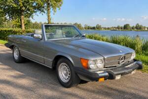 Image 1/8 de Mercedes-Benz 380 SL (1982)