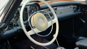 Imagen 21/50 de Mercedes-Benz 230 SL (1964)