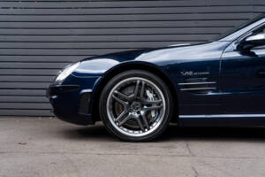 Image 9/60 of Mercedes-Benz SL 65 AMG (2004)