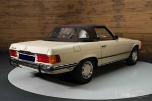 Image 6/8 of Mercedes-Benz 350 SL (1972)