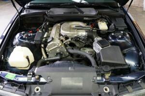 Image 28/36 of BMW 318i (1999)