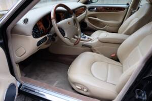 Image 14/60 de Daimler Super V8 (2000)