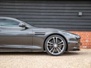 Image 15/50 of Aston Martin DBS (2011)