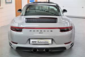 Afbeelding 5/12 van Porsche 911 Targa 4 GTS (2018)