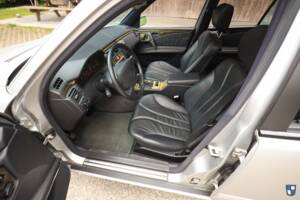 Image 11/98 de Mercedes-Benz E 50 AMG (1996)
