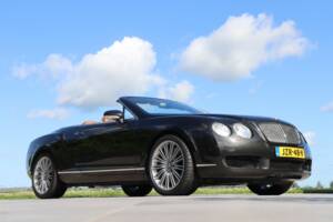 Bild 35/50 von Bentley Continental GTC (2007)