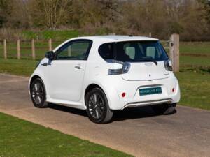Bild 56/95 von Aston Martin Cygnet (2012)