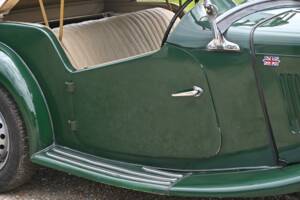 Image 46/50 of MG TD (1953)