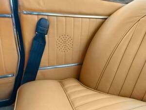 Image 49/101 of Maserati Mexico 4200 (1971)