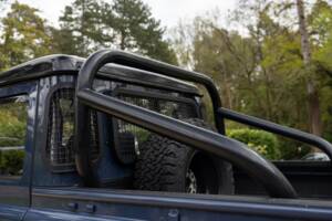 Image 17/43 of Land Rover Defender 90 (2010)