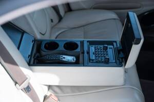 Obraz 20/50 pojazdu Jaguar XJR Super V8 (2004)