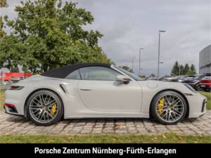 Obraz 6/50 pojazdu Porsche 911 Turbo S (2023)