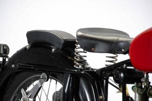 Bild 32/50 von Gilera 150 Sport (1951)