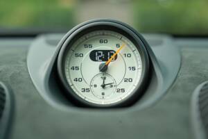 Image 33/100 of Porsche 718 Cayman GT4 RS Weissach (2024)
