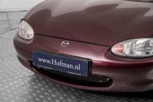 Immagine 24/50 di Mazda MX-5 1.6 (2000)