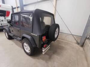 Bild 6/8 von Jeep Wrangler YJ 4.0L (1996)