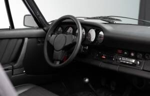Image 17/29 of Porsche 911 Turbo 3.0 (1976)