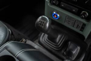 Image 46/50 de Land Rover Defender 110 Crew Cab SE (2010)