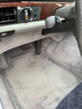 Image 28/30 of Mercedes-Benz 380 SEC (1985)