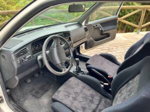 Imagen 8/9 de Volkswagen Golf III GTI 2.0 (1994)