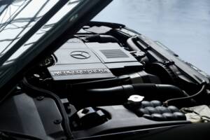 Image 27/37 of Mercedes-Benz SL 500 (1995)