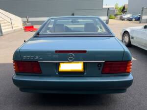 Image 4/17 of Mercedes-Benz 300 SL-24 (1992)