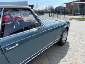 Image 5/20 of Mercedes-Benz 280 SL (1970)
