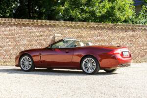 Image 33/50 of Jaguar XK (2011)