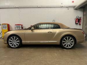 Bild 18/19 von Bentley Continental GTC W12 (2012)
