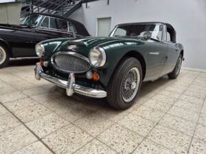 Image 2/17 of Austin-Healey 3000 Mk III (BJ8) (1966)