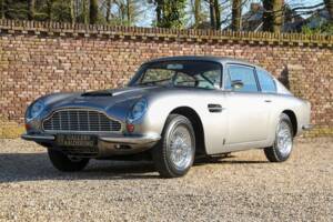 Bild 16/50 von Aston Martin DB 6 (1968)